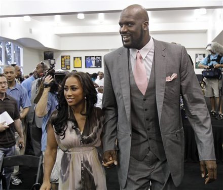 配高彩围巾 配高彩围巾